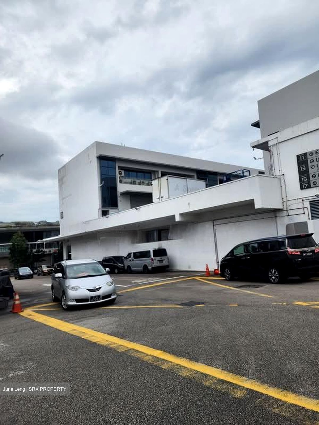 Bartley Biz Centre (D14), Factory #581026511